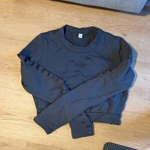 Alo women’s distressed crop Sweater